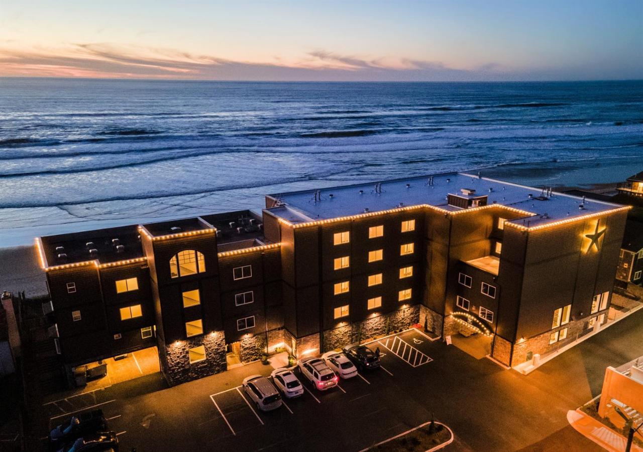 Starfish Manor Oceanfront Hotel Lincoln City Exterior photo